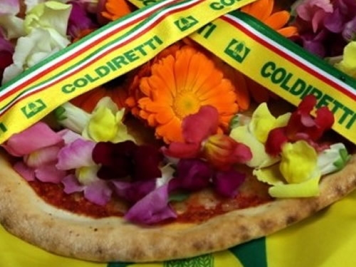 Petalosa: la nuova pizza Coldiretti dedicata alla Festa della Donna Foto