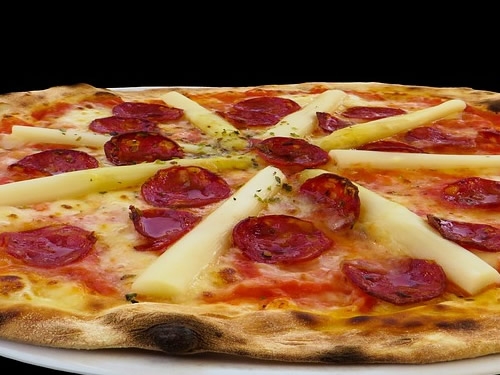 Due pizze su tre sono composte da ingredienti esteri Foto